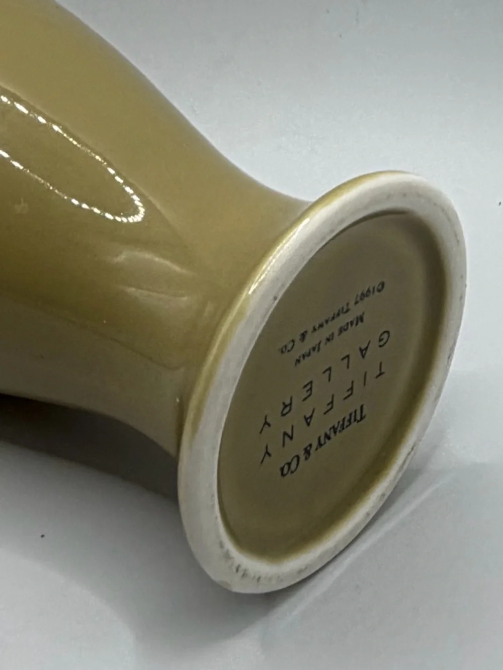 1997 Tiffany & Co. Vintage Tiffany Gallery Collection Glazed Ceramic Vase Vessel